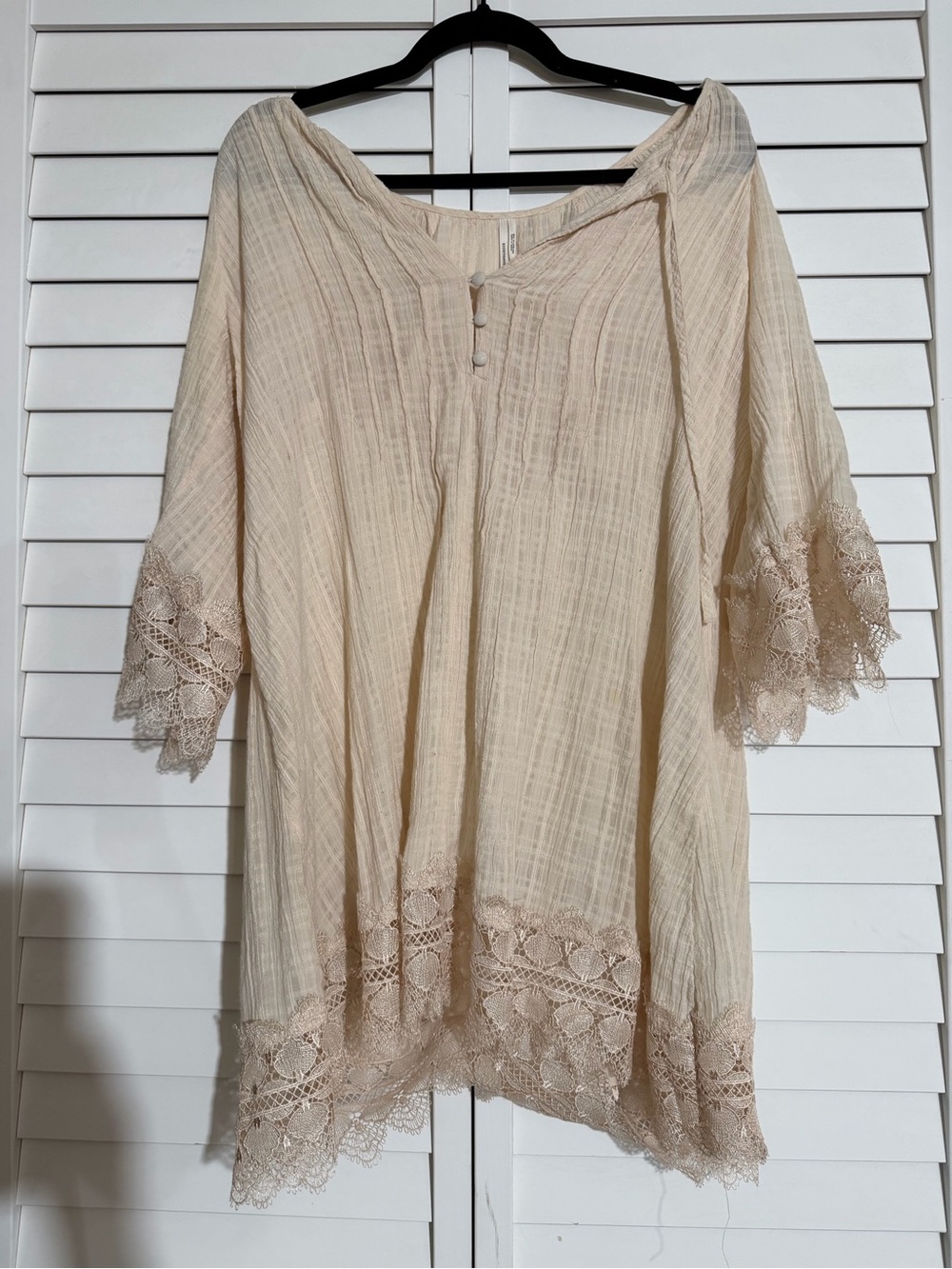 Anthropologie Boho Lace-Trim Peasant Top/Tunic- Cream